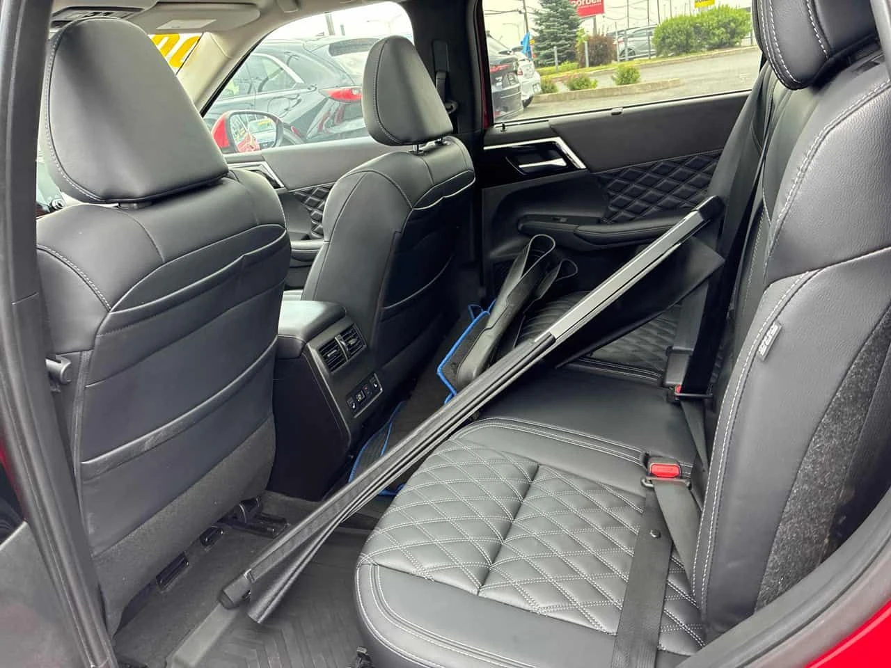 Mitsubishi Outlander * GT S AWC * CARFAX * ЦЕНА ДО БГ, снимка 14 - Автомобили и джипове - 55139067