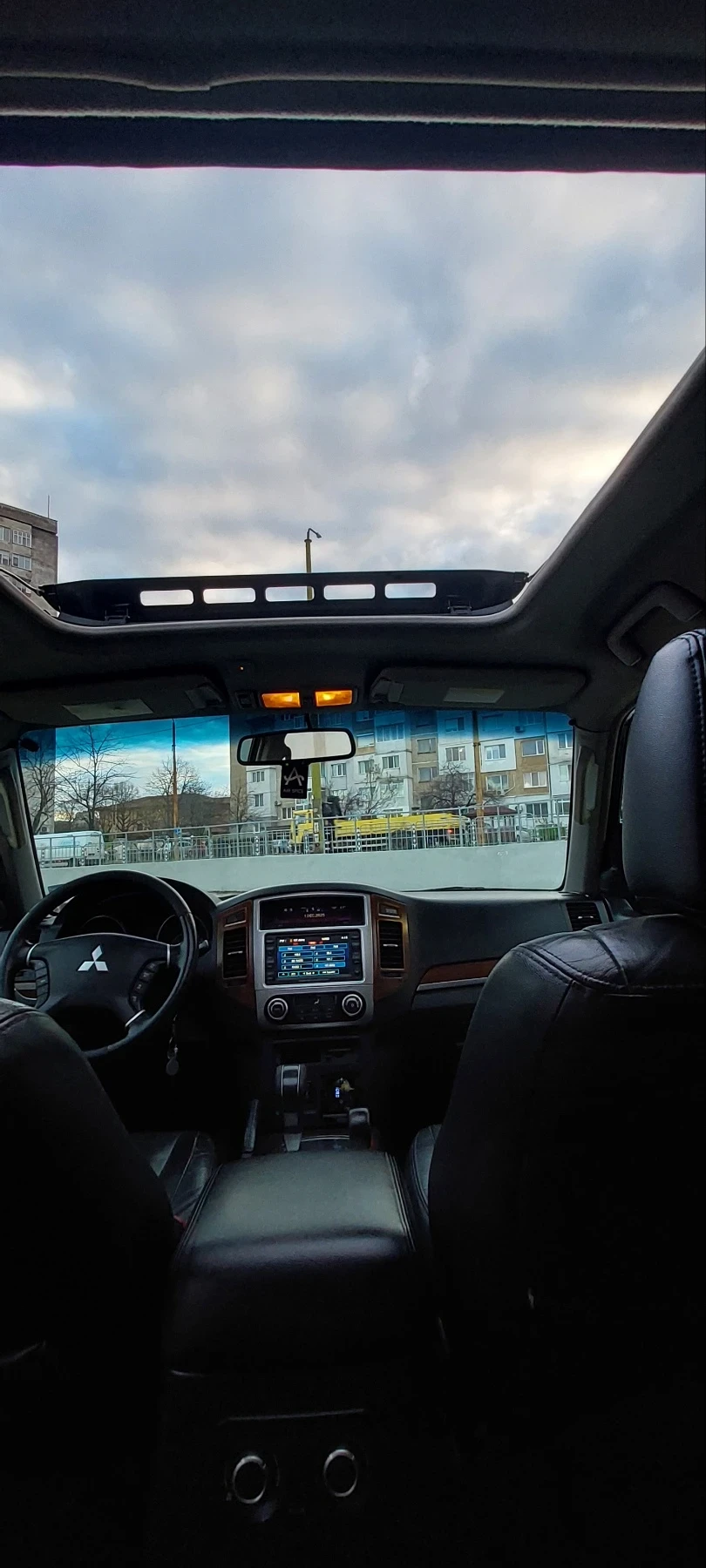 Mitsubishi Pajero 4, снимка 14 - Автомобили и джипове - 55167183