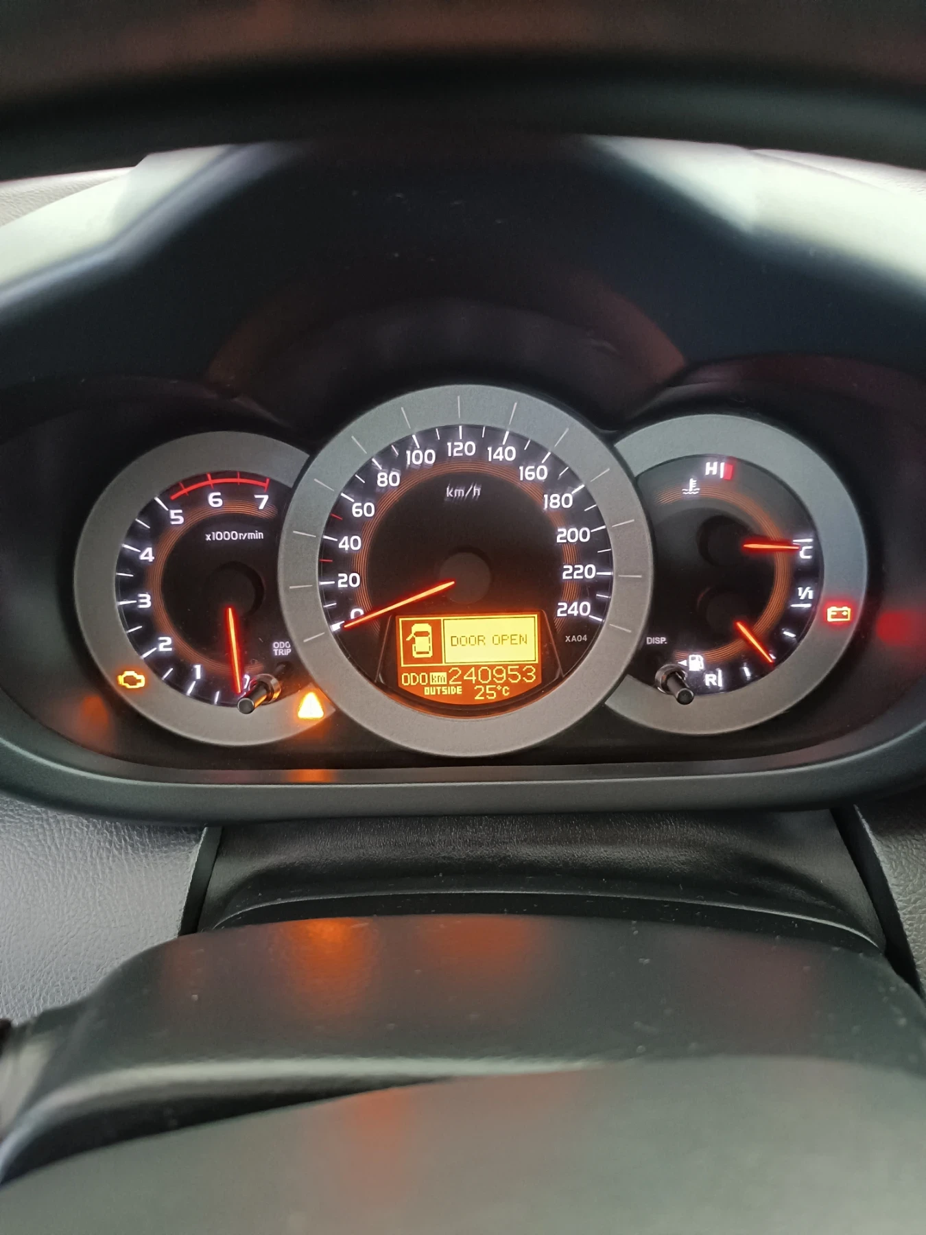 Toyota Rav4 2, 2 D4D, снимка 7 - Автомобили и джипове - 55657870