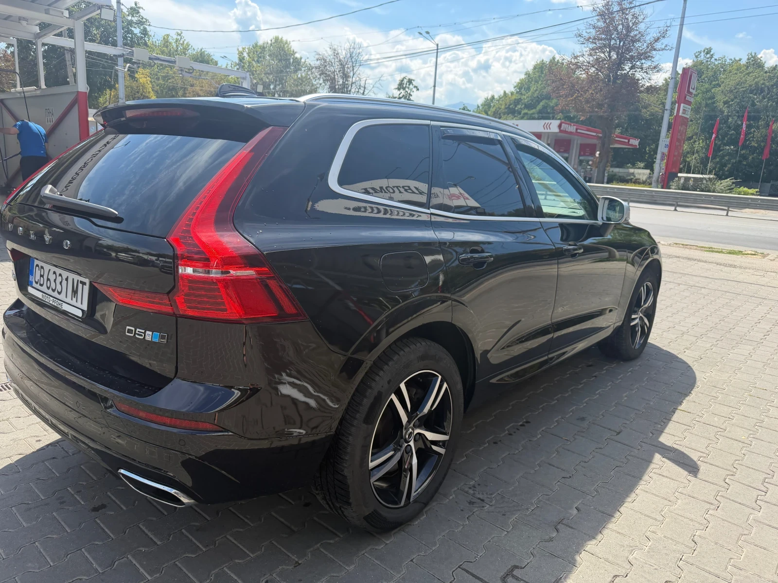 Volvo XC60 R-DESIGN, снимка 5 - Автомобили и джипове - 55962950