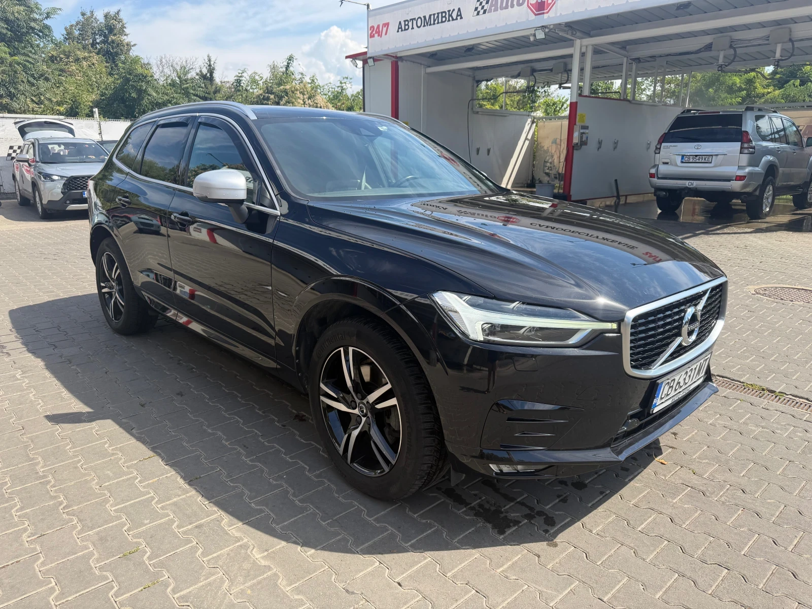Volvo XC60 R-DESIGN, снимка 3 - Автомобили и джипове - 55962950