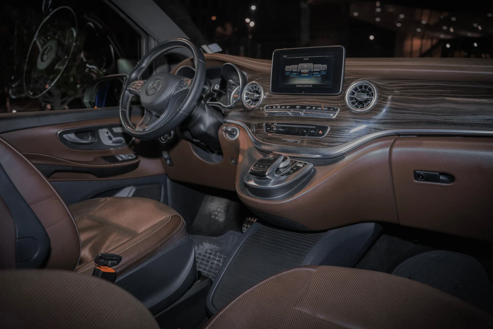 Mercedes-Benz V 250 Edition One , снимка 8 - Бусове и автобуси - 56152135