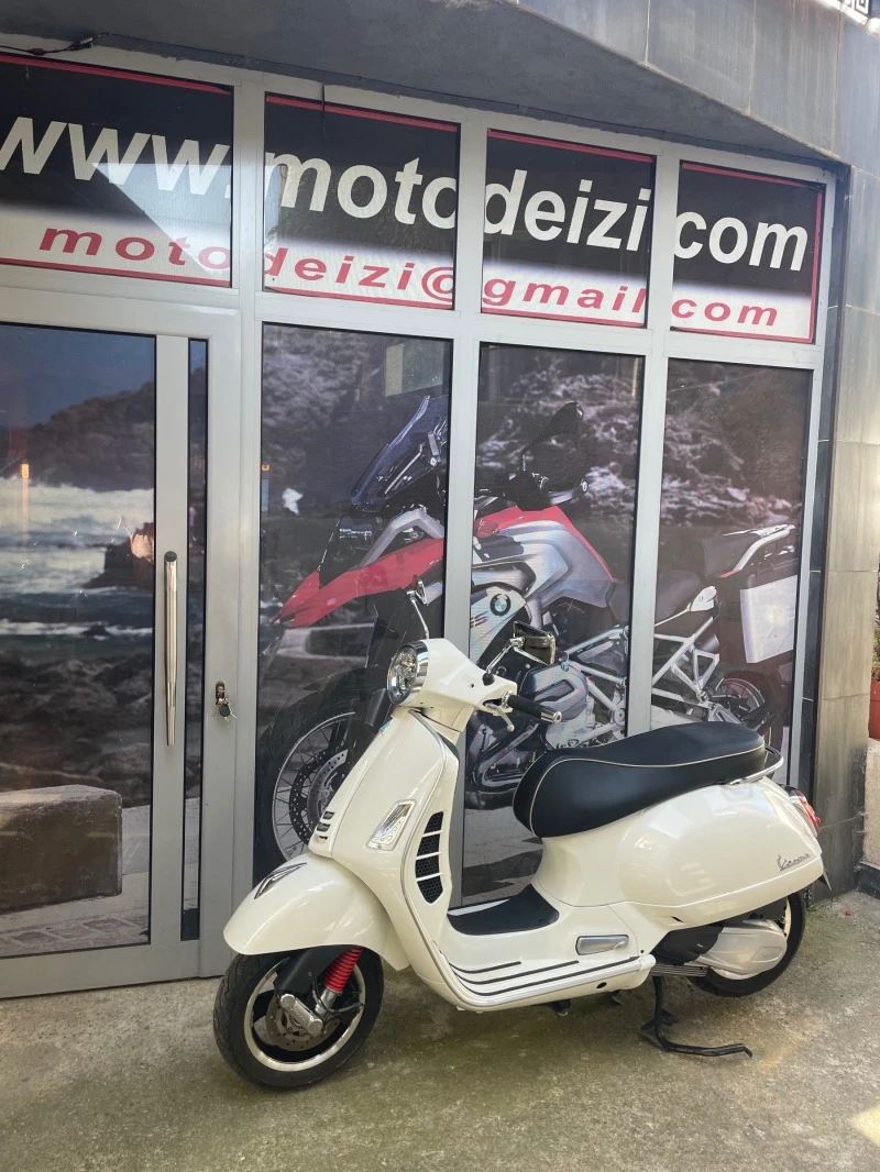 Vespa GTS 300, снимка 3 - Мотоциклети и мототехника - 46356730