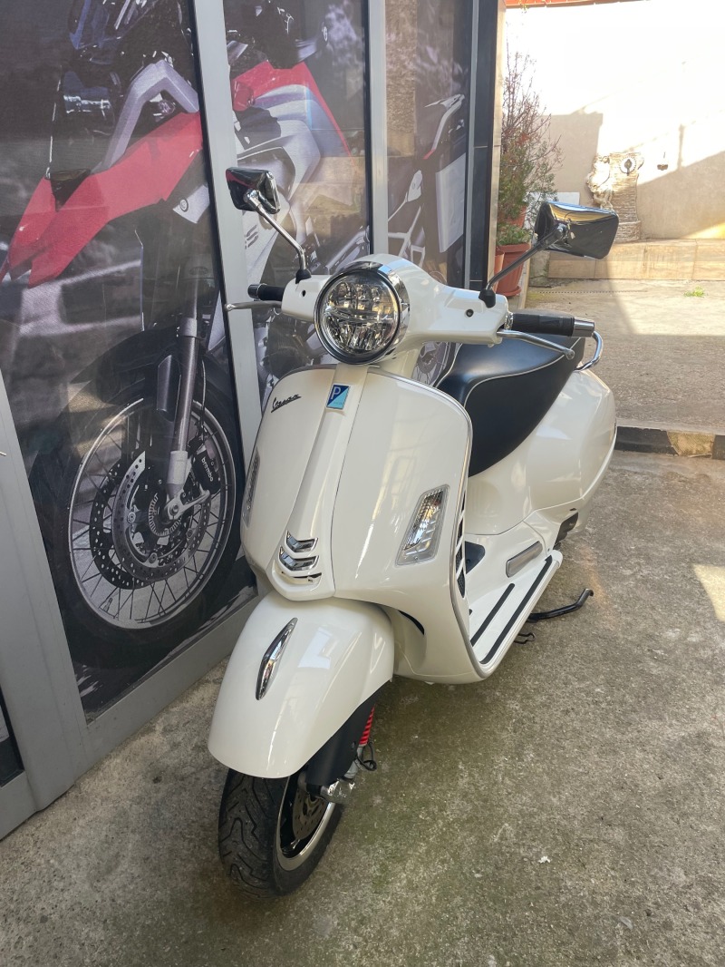 Vespa GTS 300, снимка 1 - Мотоциклети и мототехника - 46356730