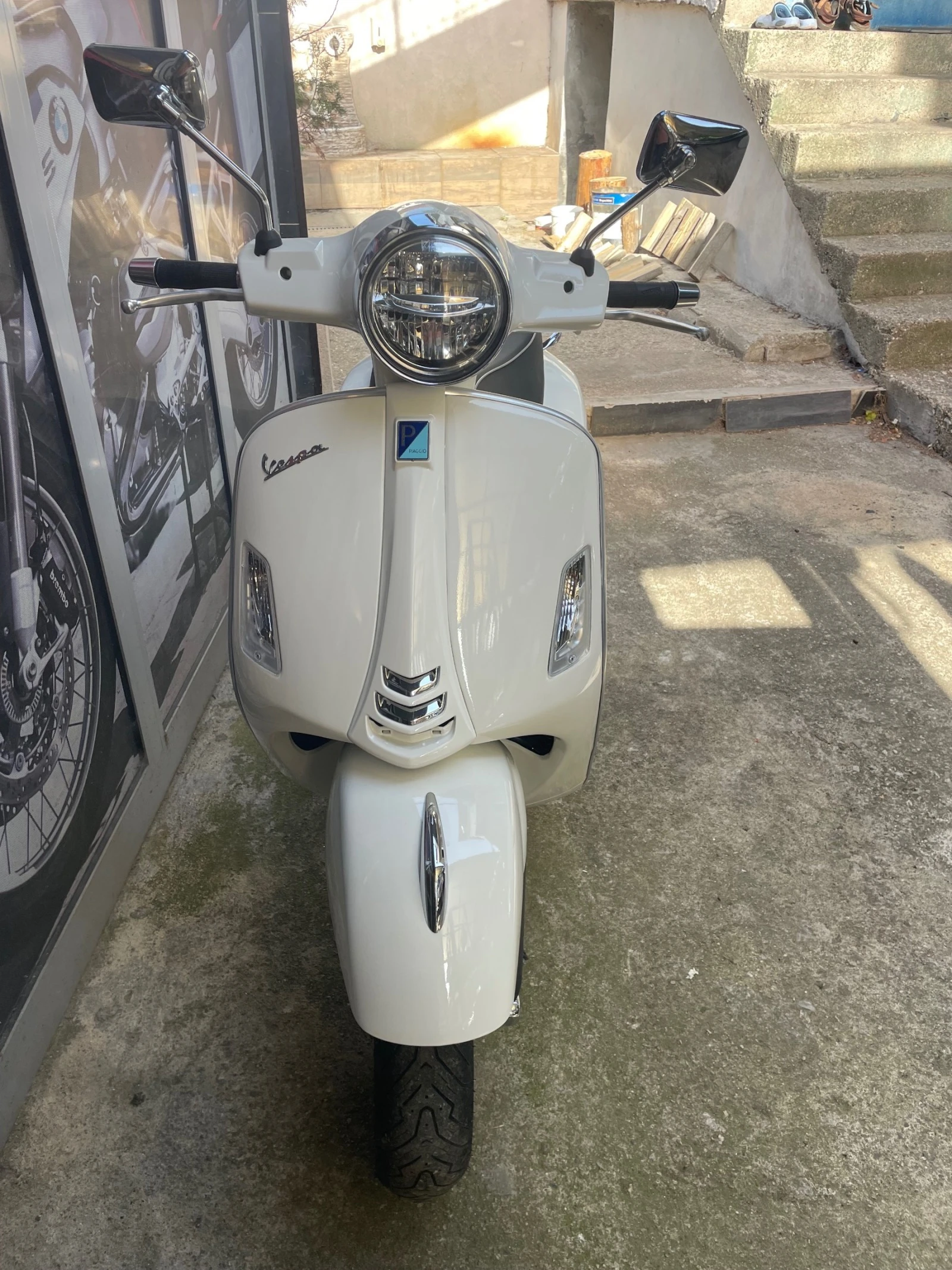 Vespa GTS 300 - изображение 2