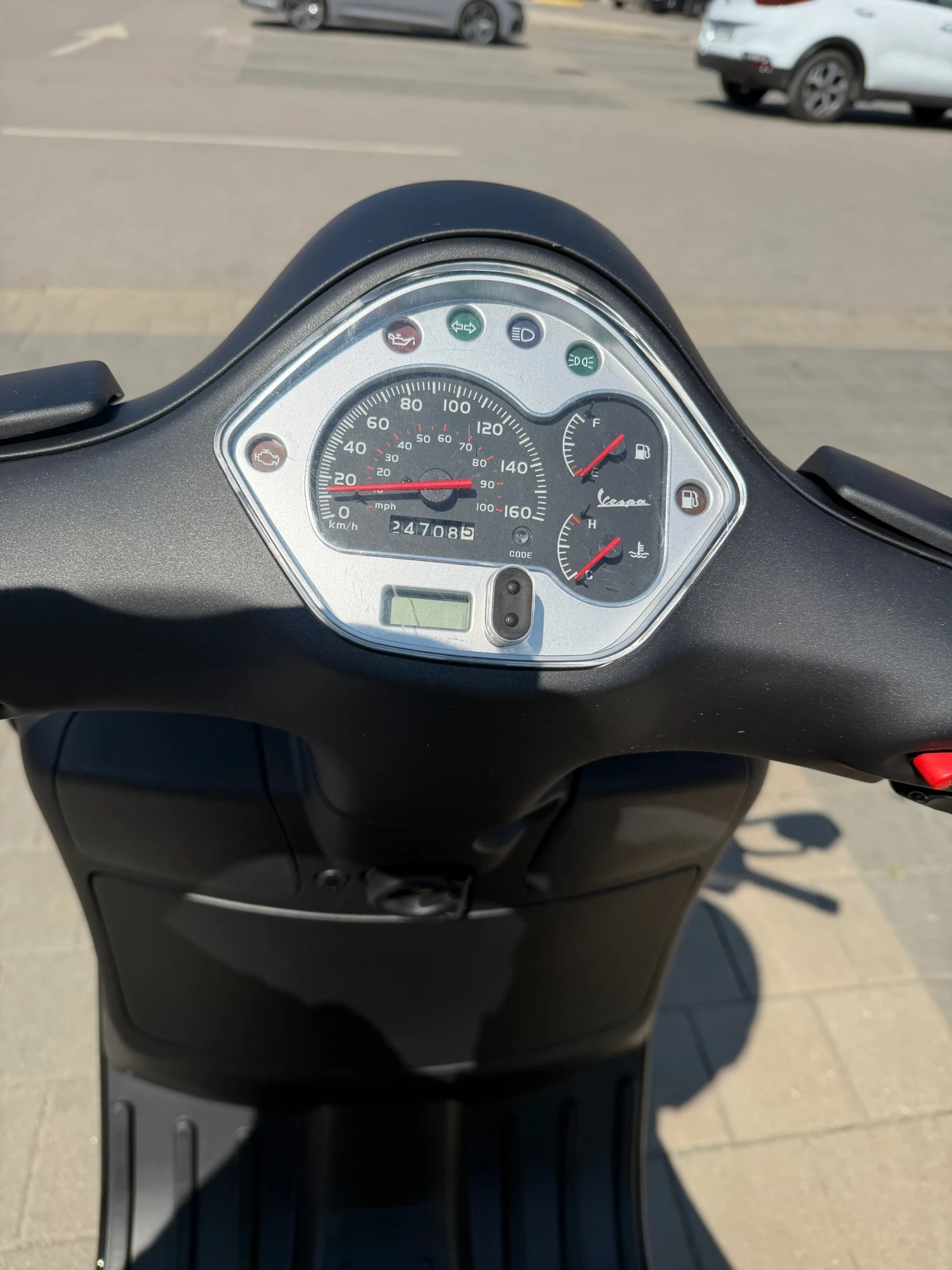 Vespa 300 GTS, снимка 10 - Мотоциклети и мототехника - 55630825