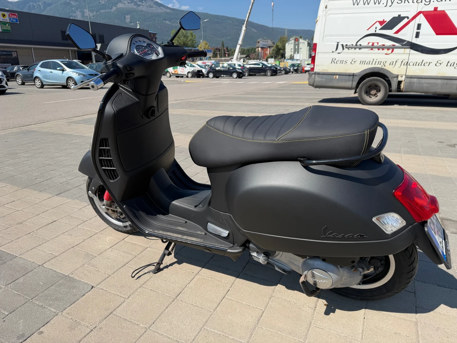Vespa 300 GTS, снимка 6 - Мотоциклети и мототехника - 55630825