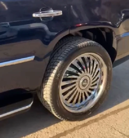 ���� � ������ 265/35R22 | Mobile.bg � ����������� 2