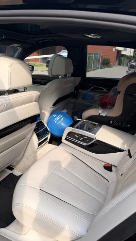 BMW 750 БМВ с пълна сервизна история, снимка 12