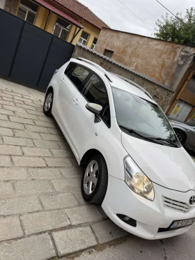  Toyota Verso
