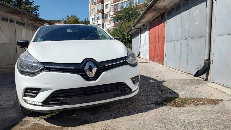 Renault Clio, снимка 1 - Автомобили и джипове - 47371812