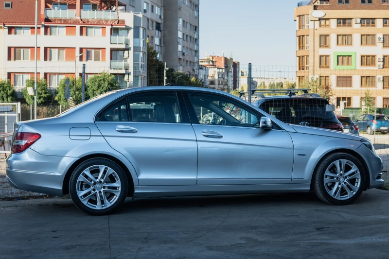 Mercedes-Benz C 220 AMG 220d Реални 179хил.км!!, снимка 5 - Автомобили и джипове - 47448387