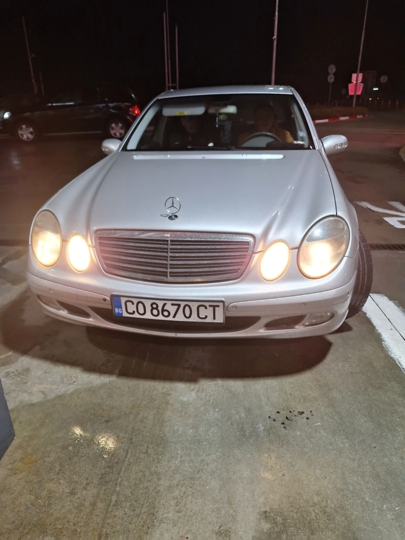 Mercedes-Benz E 220 220 CDI, снимка 1 - Автомобили и джипове - 47957722