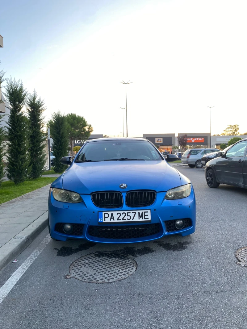 BMW 330 3.0i, снимка 2 - Автомобили и джипове - 52058133