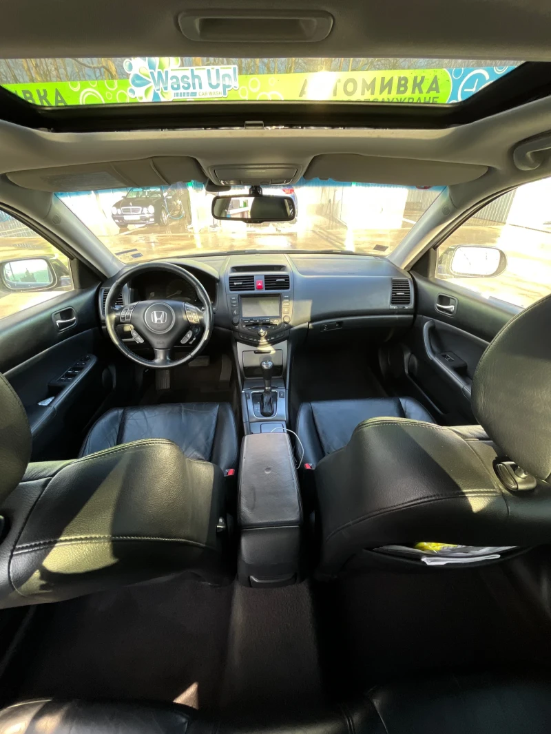 Honda Accord 2.4i v-tec, снимка 8 - Автомобили и джипове - 49062255