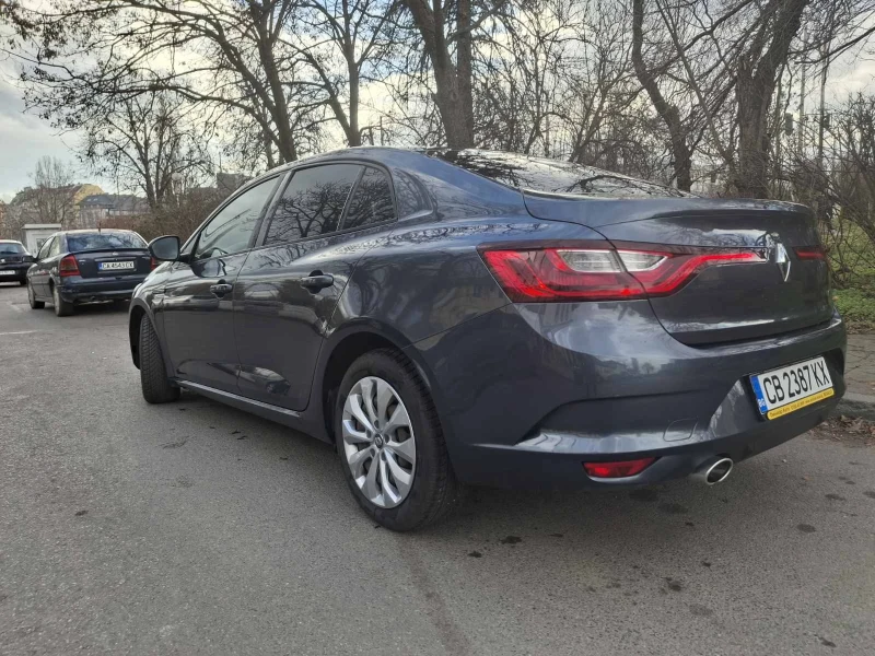 Renault Megane 1.5 dci, снимка 5 - Автомобили и джипове - 51126534