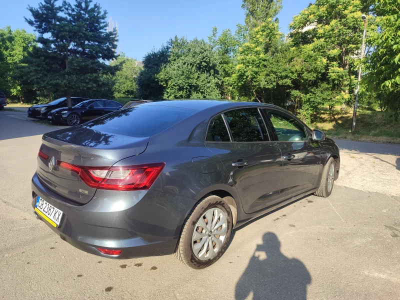 Renault Megane 1.5 dci, снимка 4 - Автомобили и джипове - 51126534