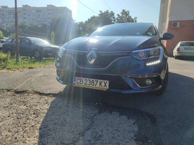Renault Megane 1.5 dci, снимка 2 - Автомобили и джипове - 51126534