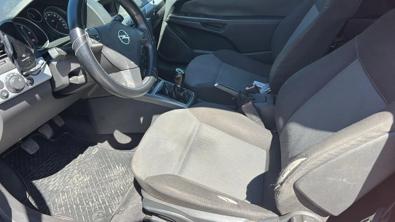 Opel Astra, снимка 9 - Автомобили и джипове - 52360362