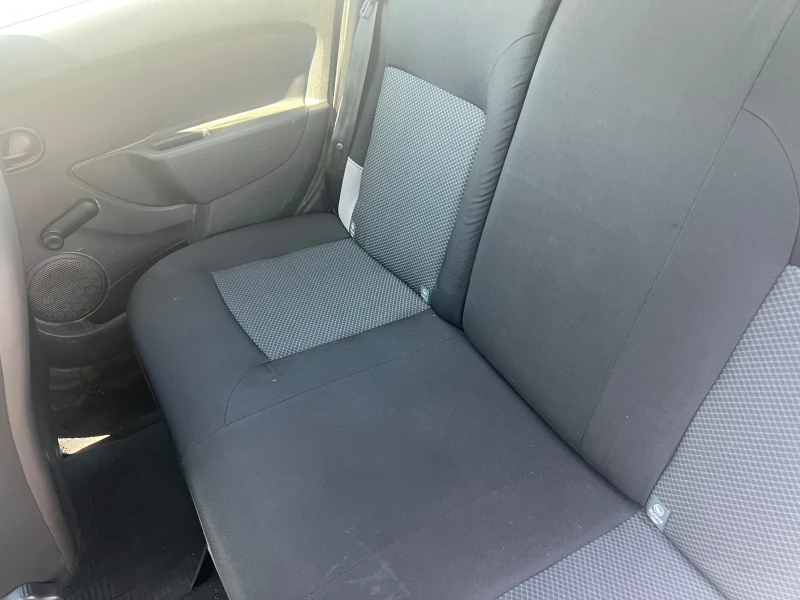 Dacia Logan MCV 1, 2 GAZ inj., снимка 9 - Автомобили и джипове - 51441905