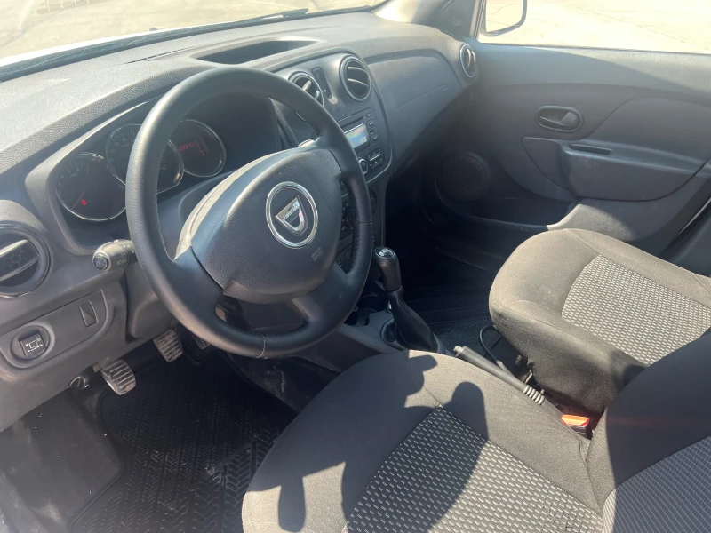 Dacia Logan MCV 1, 2 GAZ inj., снимка 10 - Автомобили и джипове - 51441905