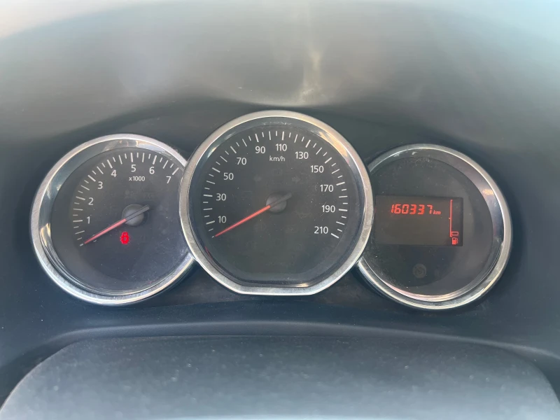 Dacia Logan MCV 1, 2 GAZ inj., снимка 12 - Автомобили и джипове - 51441905