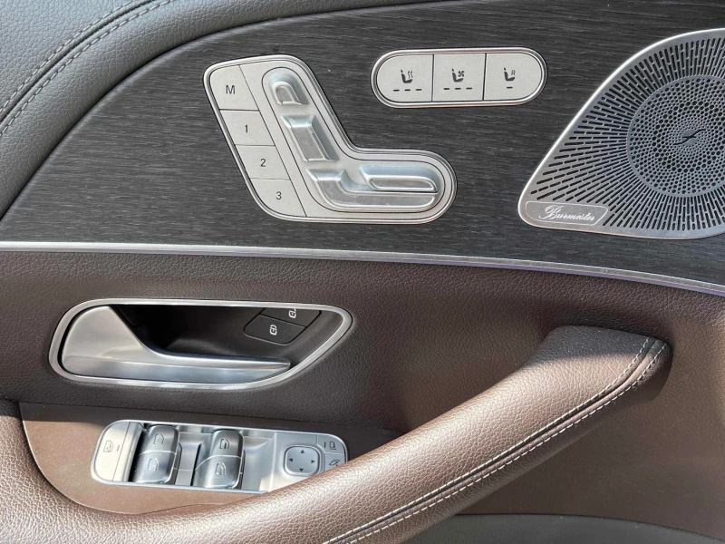 Mercedes-Benz GLS 450 Distronic* Burmester* Keyless* подгрев* панорама* , снимка 13 - Автомобили и джипове - 52317653