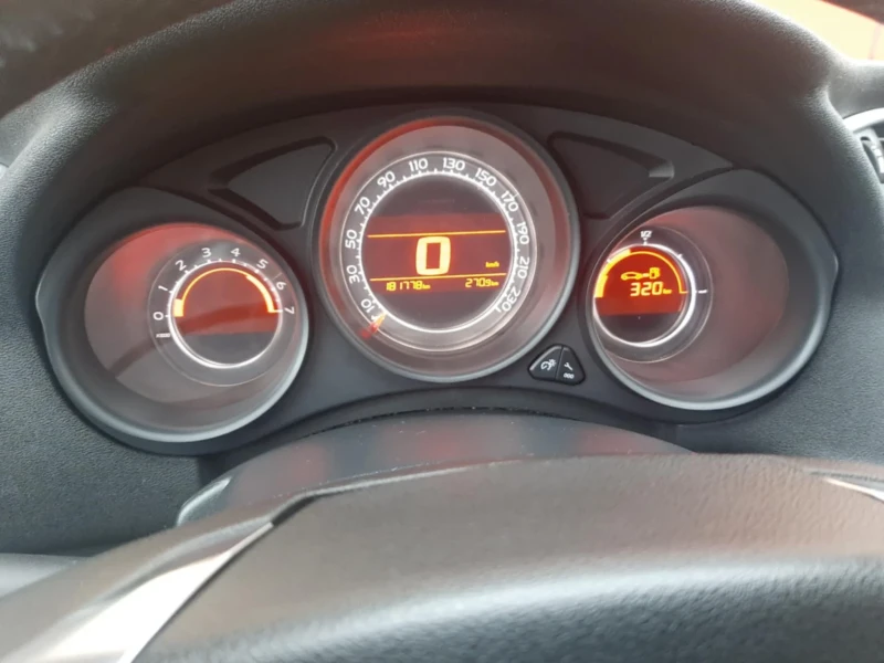 Citroen C4, снимка 9 - Автомобили и джипове - 52566109