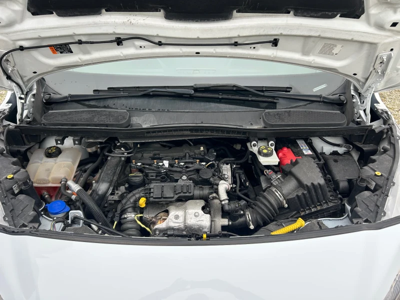 Ford Connect 1.5d 120kc 4-бр, снимка 14 - Автомобили и джипове - 52795300
