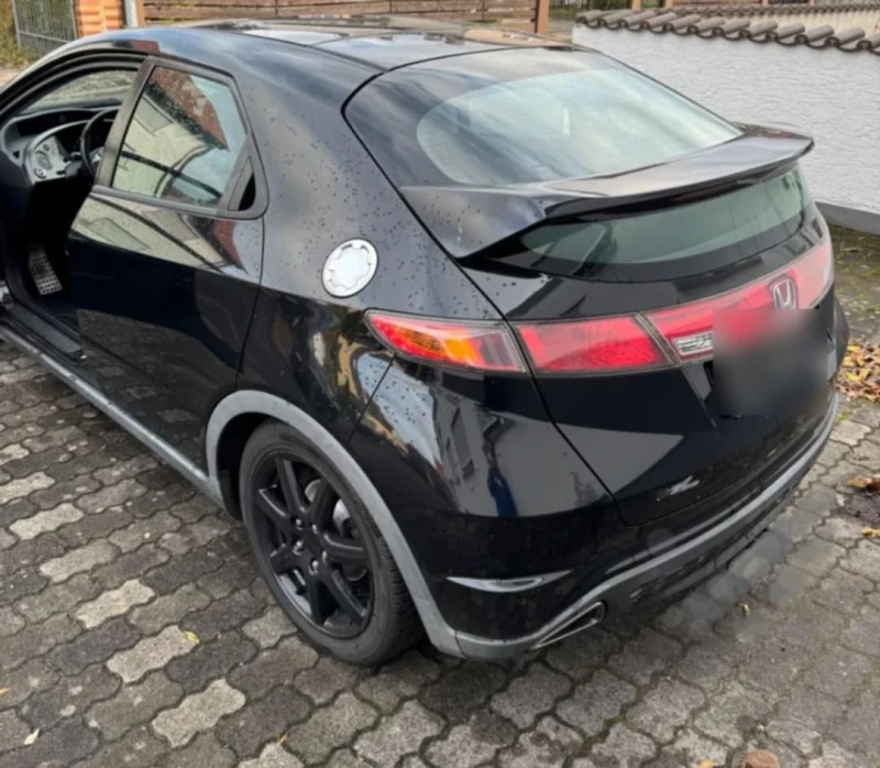 Honda Civic 1, 8 executive , снимка 3 - Автомобили и джипове - 52806429