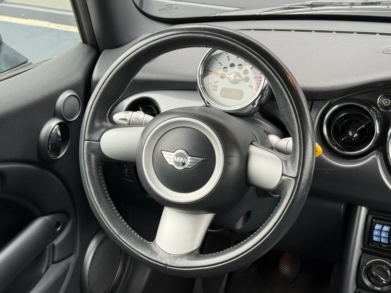 Mini Cooper cabrio 1.6i, Кабрио, * 165 000км* Уникат!, снимка 8 - Автомобили и джипове - 53206110
