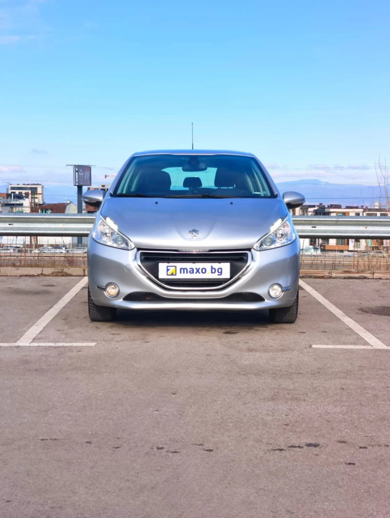 Peugeot 208, снимка 2 - Автомобили и джипове - 53209412
