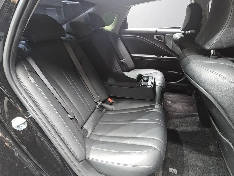 Kia K8 Hybrid Noblesse, снимка 12 - Автомобили и джипове - 56117971