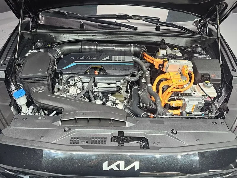 Kia K8 Hybrid Noblesse, снимка 6 - Автомобили и джипове - 56117971
