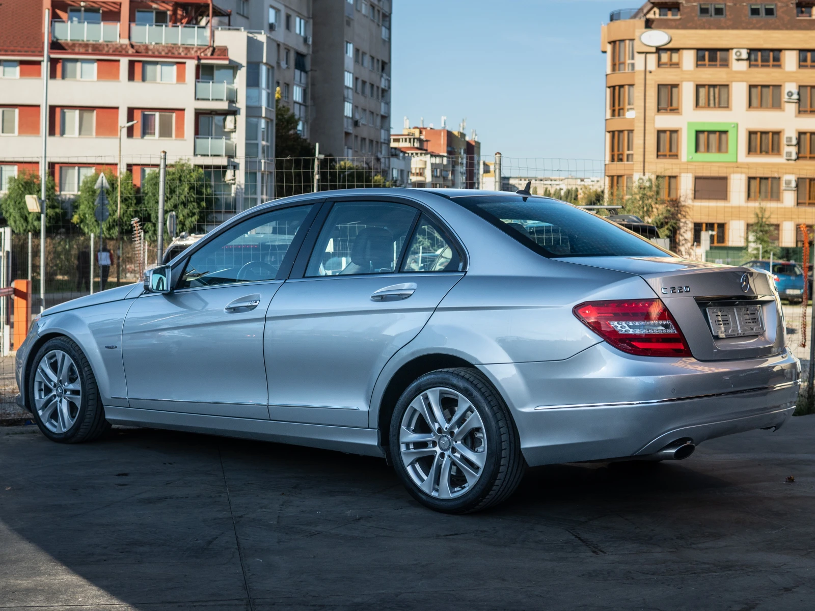 Mercedes-Benz C 220 AMG 220d Реални 179хил.км!! - изображение 6