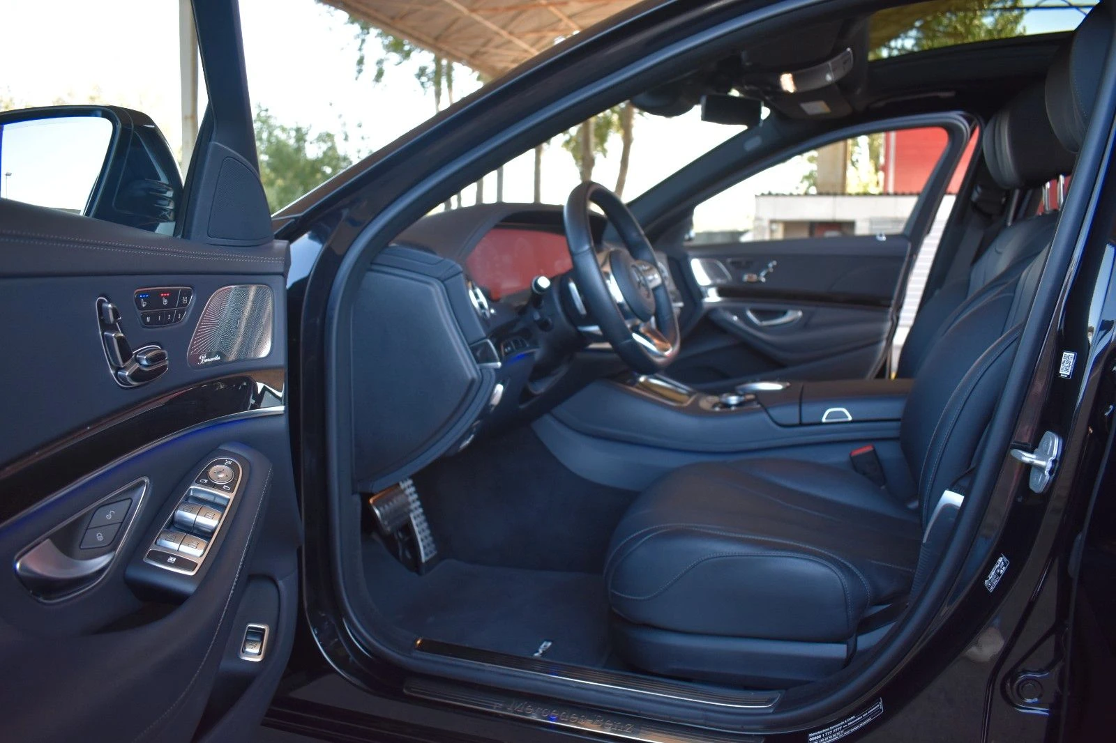 Mercedes-Benz S 500 LONG/435HP/AMG/PANO/NAVI/LED/TV/BURMESTER/384v - изображение 10
