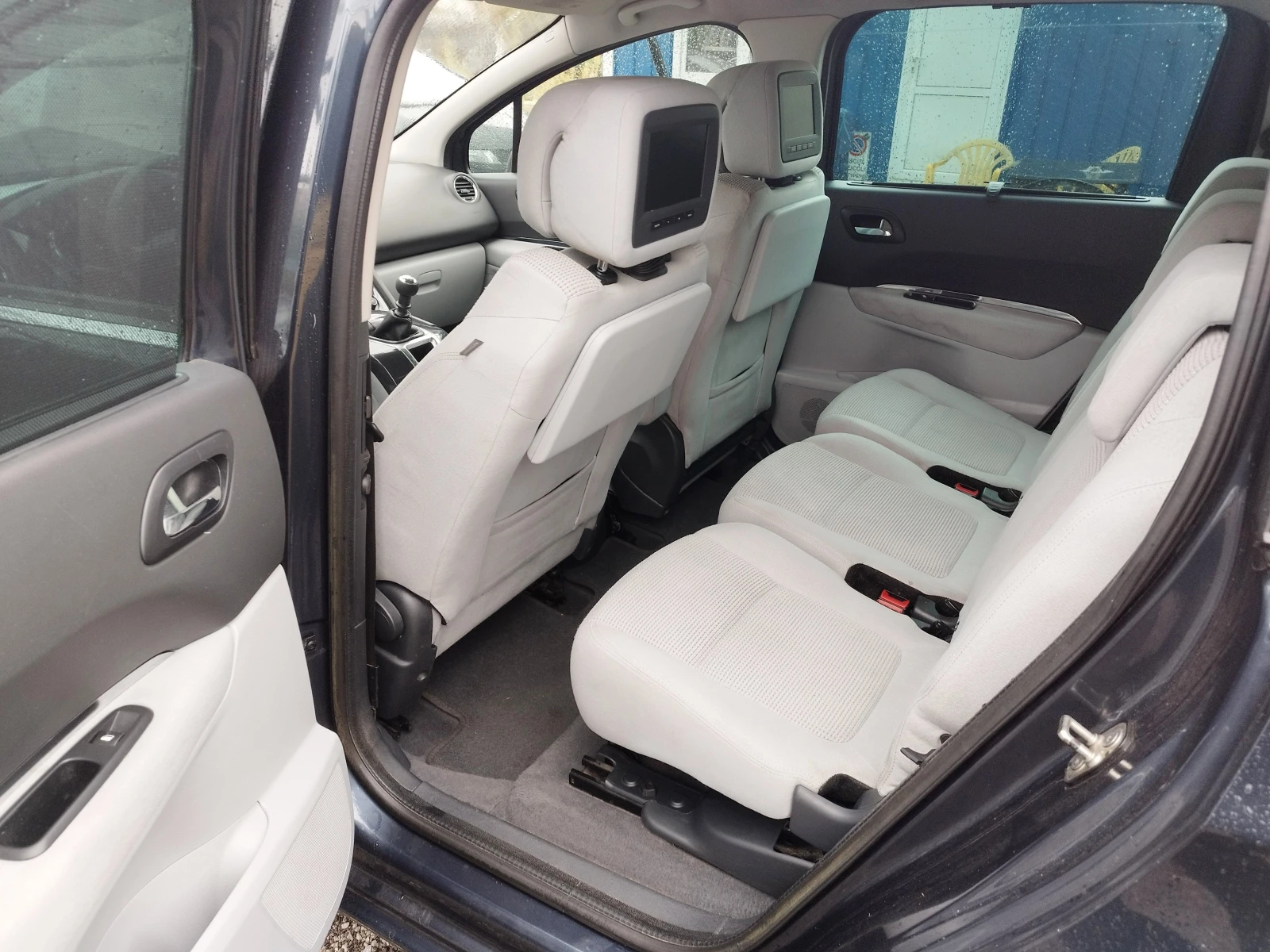 Peugeot 5008 1.6hdi-112кс-NAVI-EURO5B - изображение 6