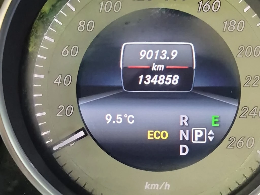 Mercedes-Benz E 350 * 300 * CARFAX * БЕЗ ПЪРВОНАЧАЛНА ВНОСКА - изображение 10