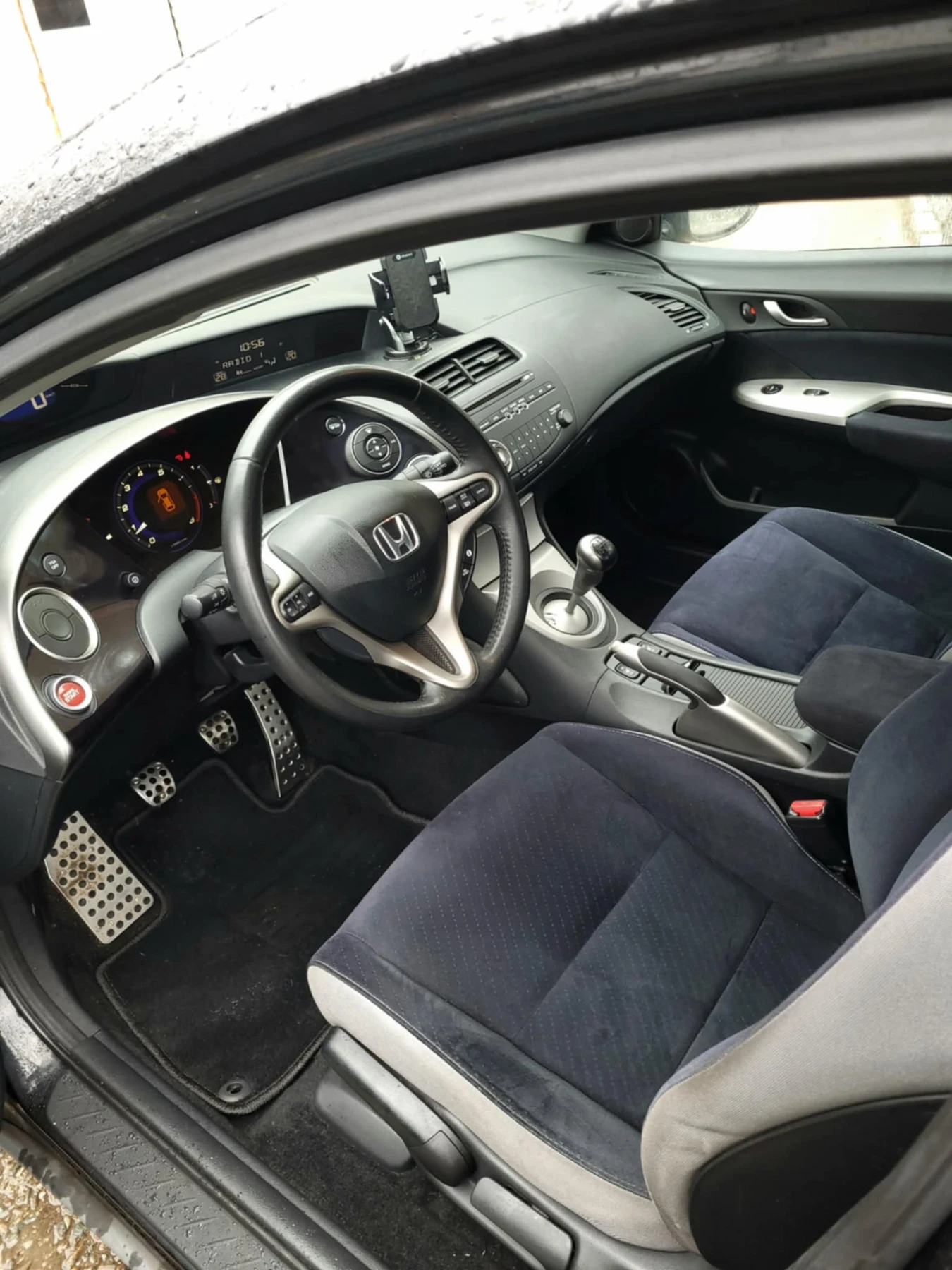 Honda Civic 1, 8 executive  - изображение 6