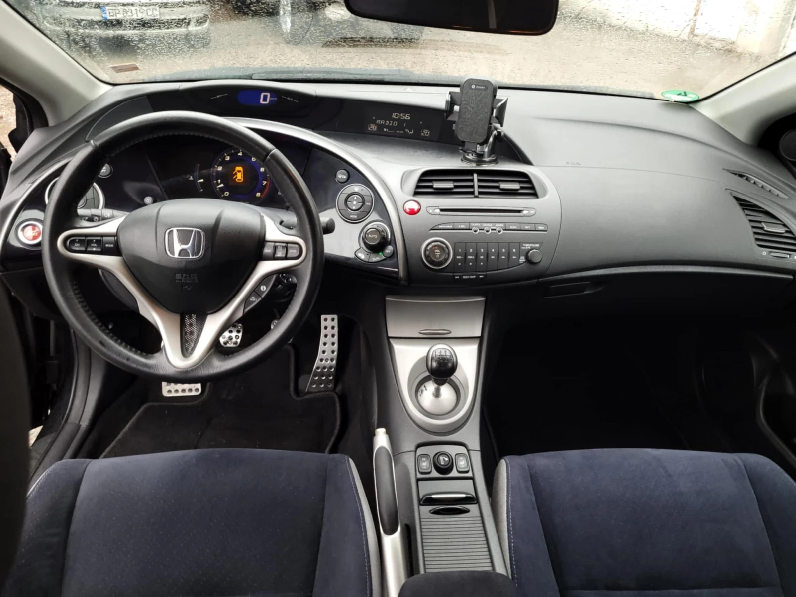 Honda Civic 1, 8 executive  - изображение 8
