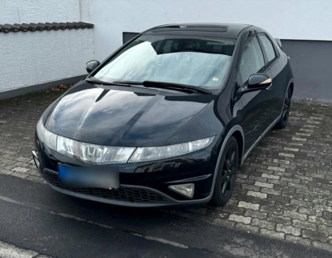 Honda Civic 1, 8 executive  - изображение 2