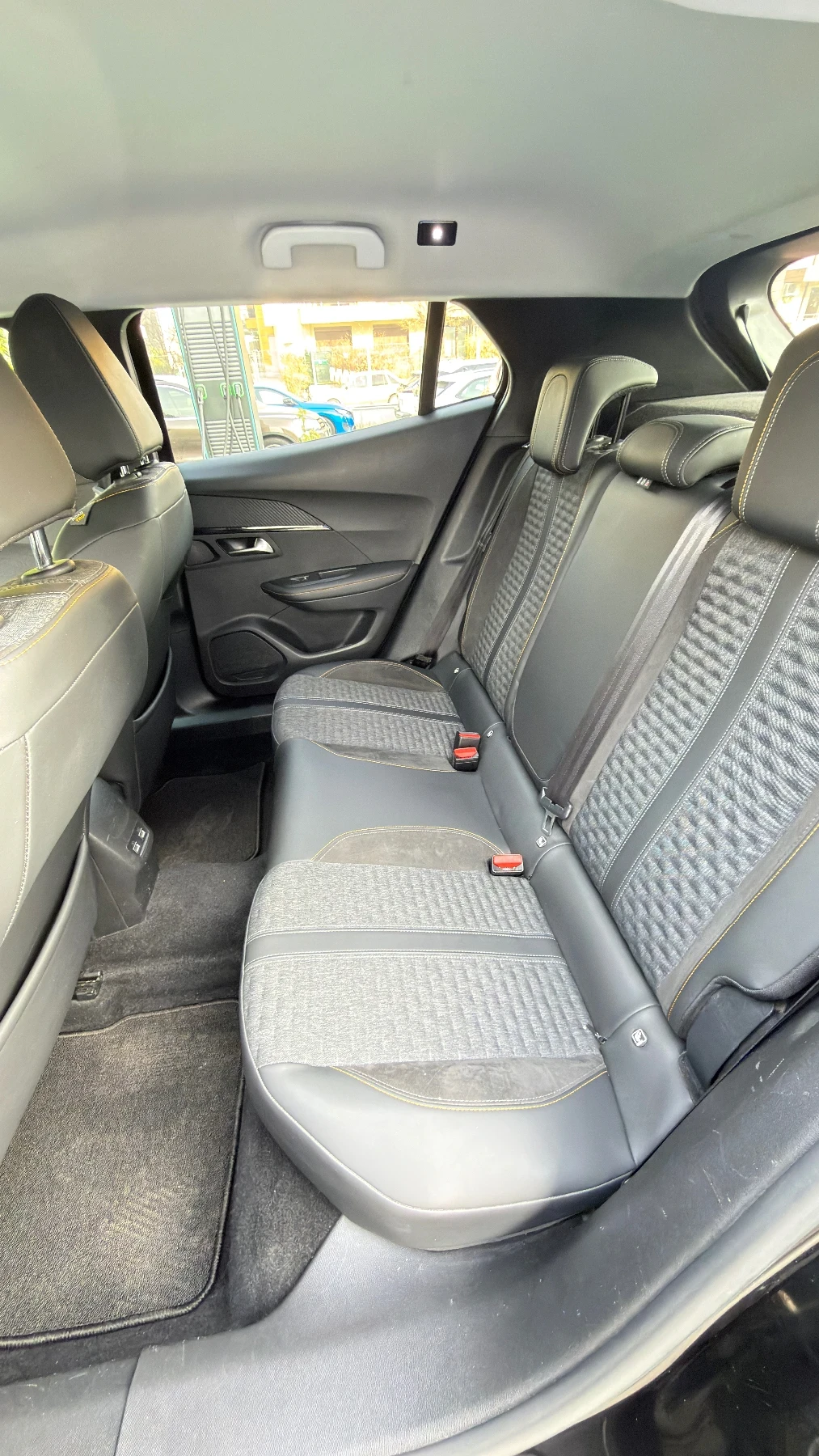 Peugeot 2008 1.2i ALLURE EAT8 | Mobile.bg � ����������� 13
