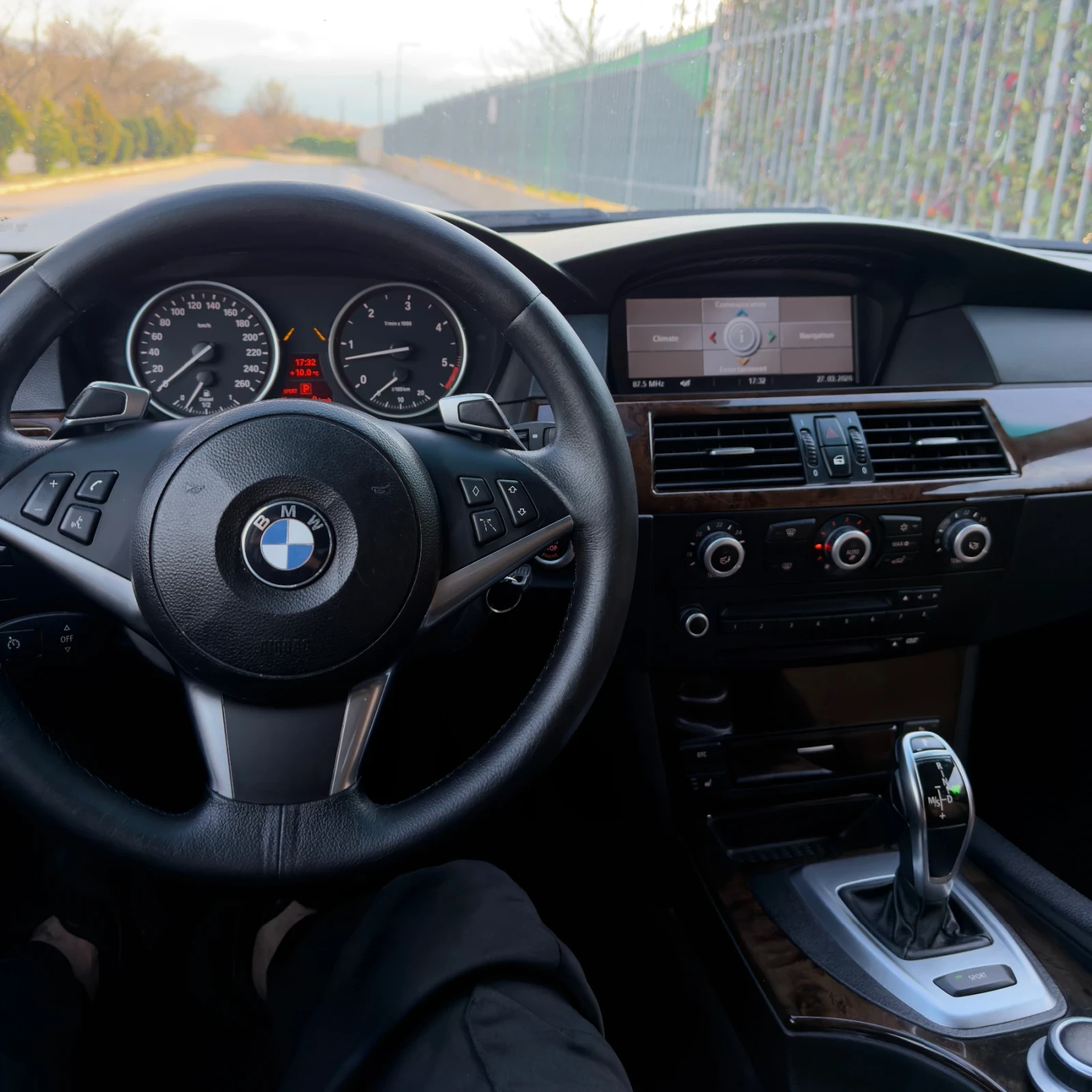 BMW 535 SAT LCI 286 HP, снимка 9 - Автомобили и джипове - 54008849