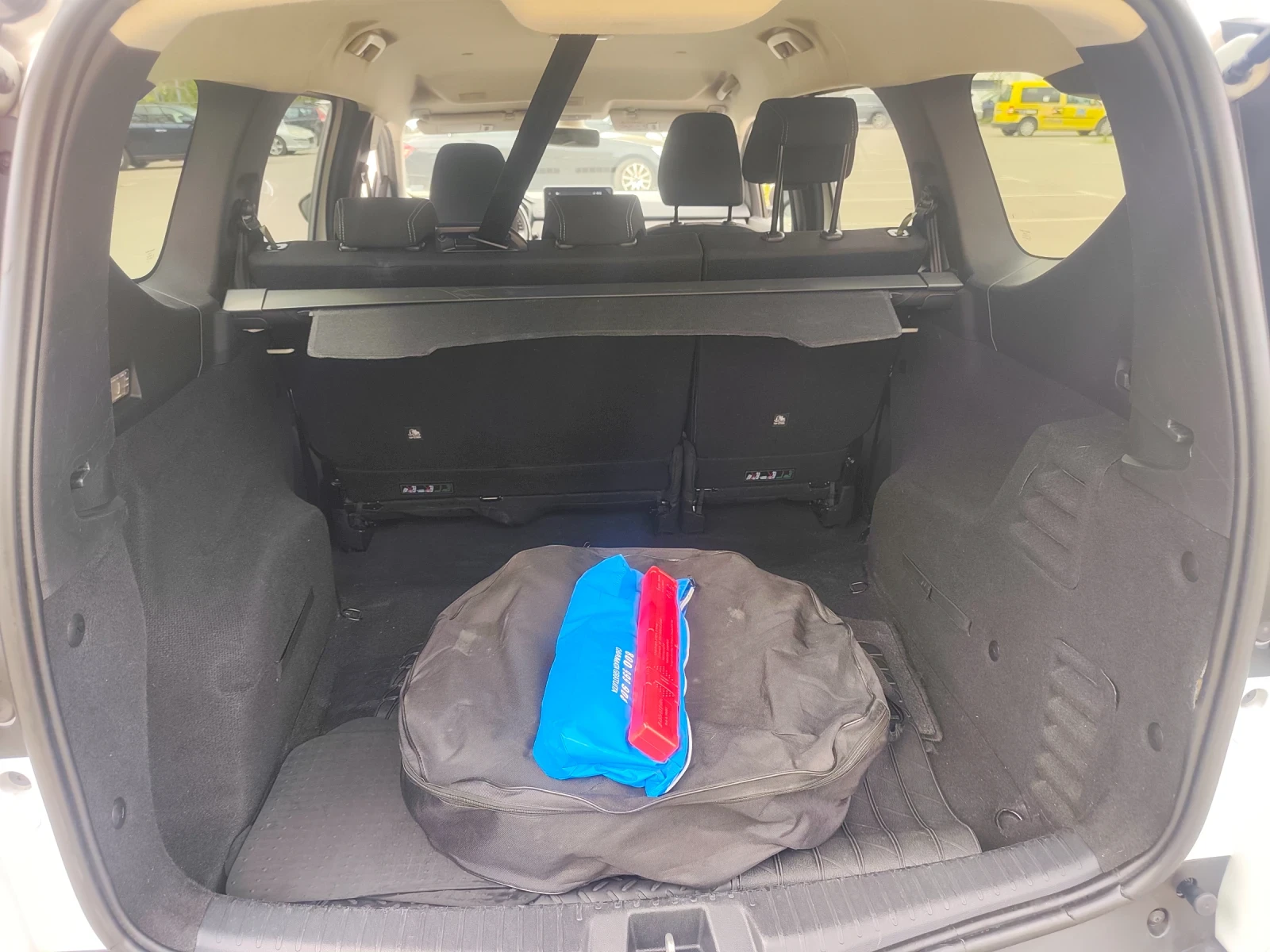 Dacia Jogger 1.0 газ, снимка 14 - Автомобили и джипове - 54358872