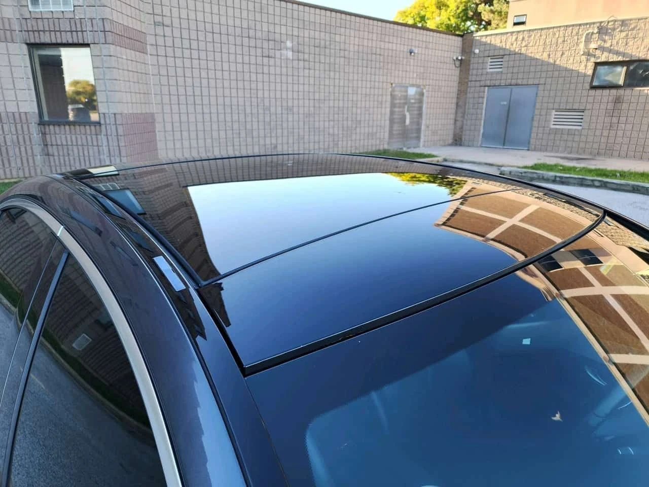 Mercedes-Benz C 400 KEYLESS * SUNROOF * ОТ ПРЕДСТАВИТЕЛСТВО, снимка 11 - Автомобили и джипове - 54427244