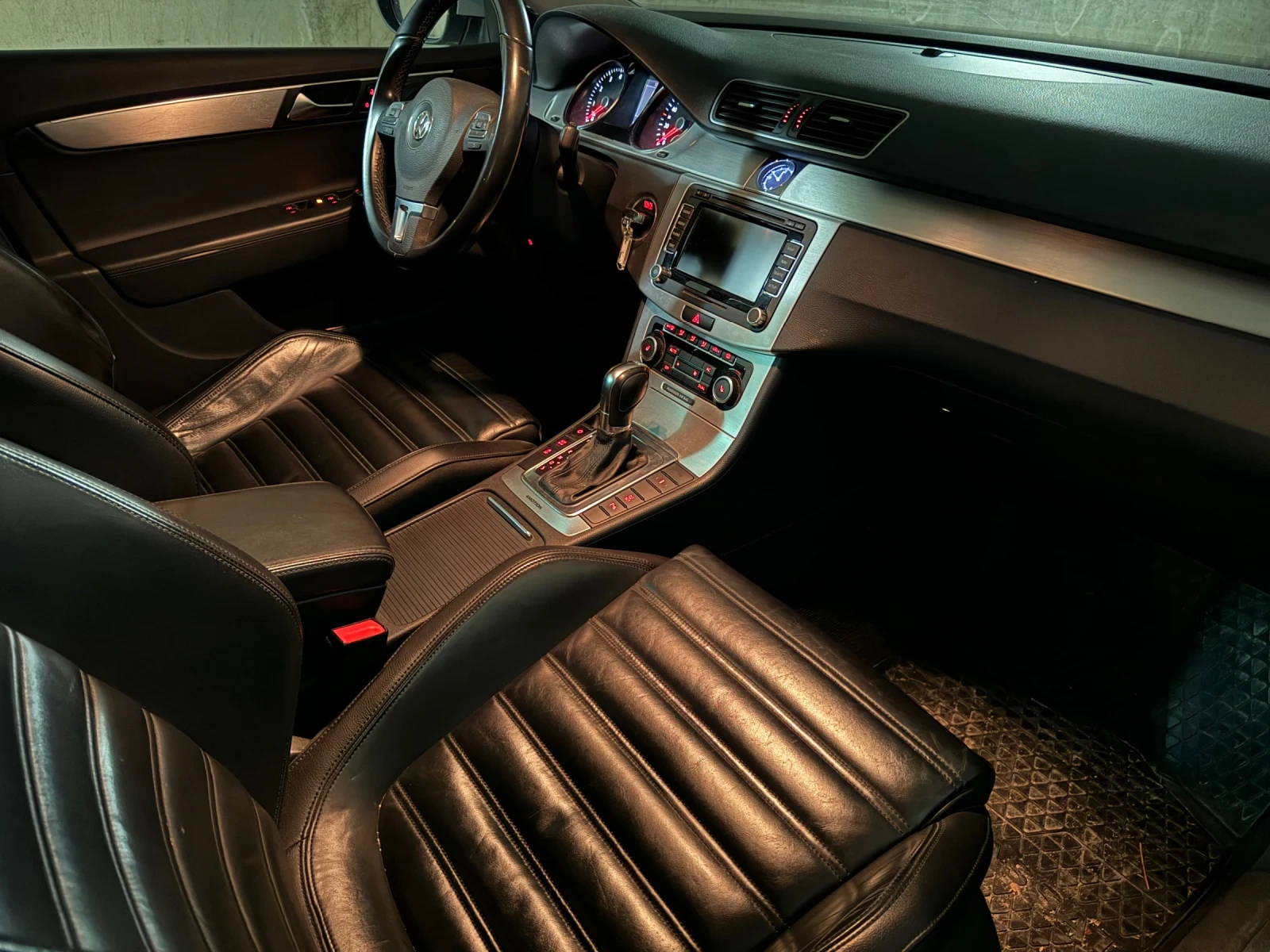 VW Passat 3.6 VR6 300 к.с., снимка 7 - Автомобили и джипове - 54445294