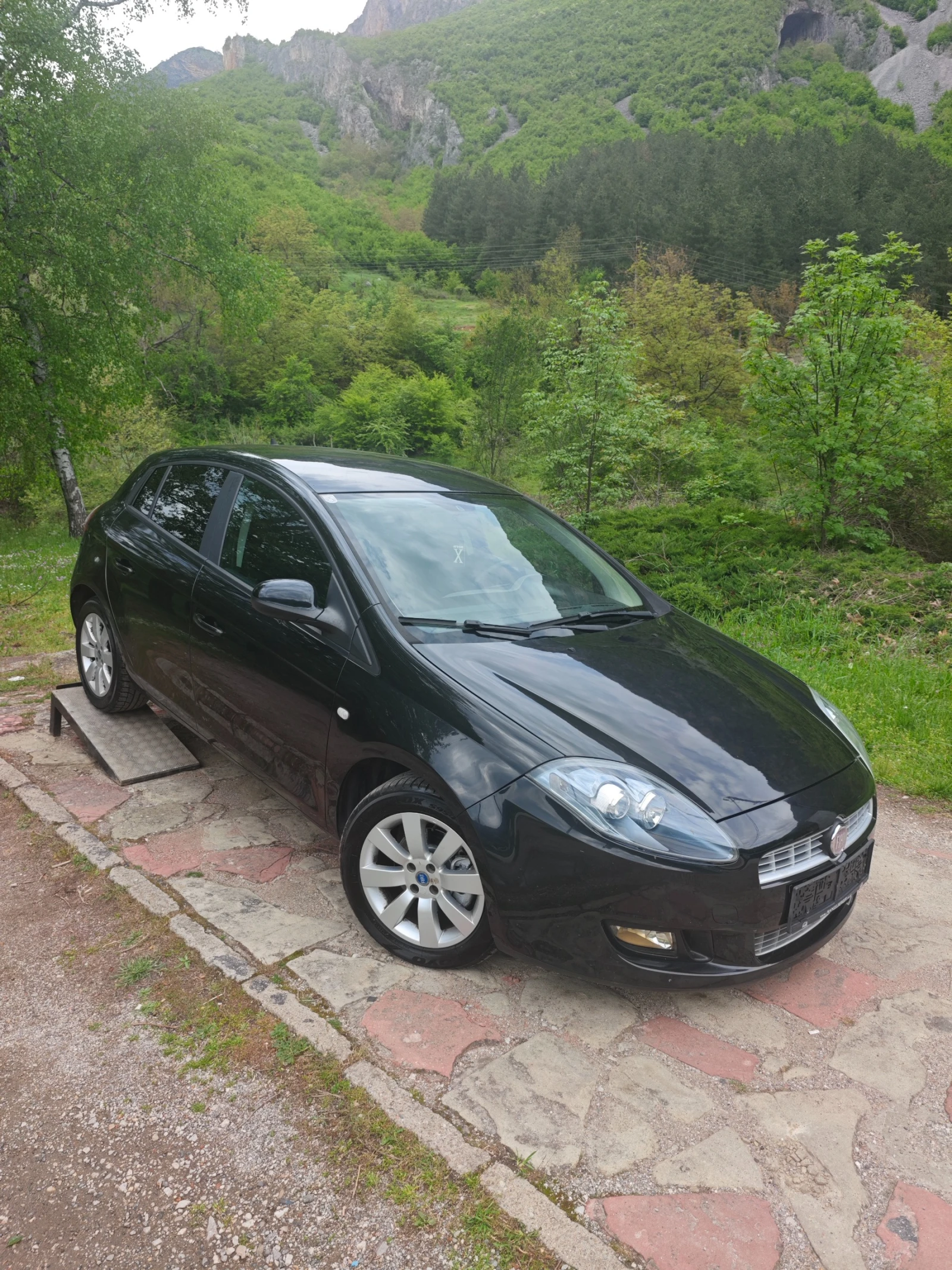Fiat Bravo 1.4I T-GET  120кс, снимка 15 - Автомобили и джипове - 54493339