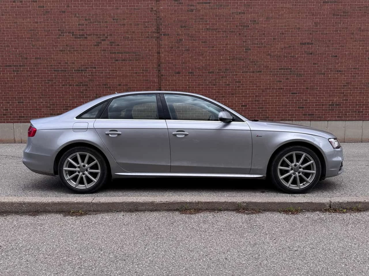 Audi A4 | Progressiv plus | ПОДГРЕВ | ШИБИДАХ  | CARFAX | , снимка 3 - Автомобили и джипове - 54877951