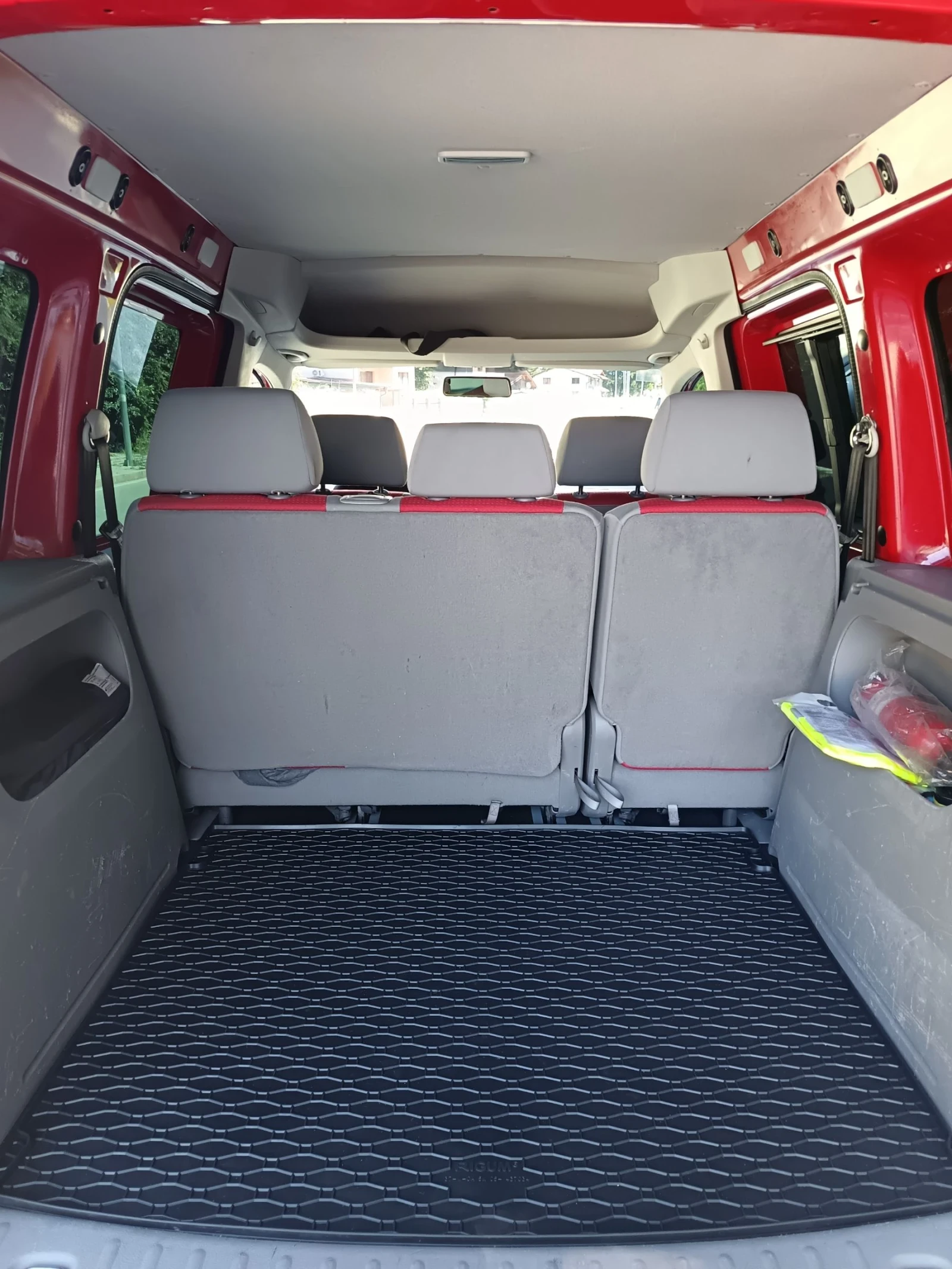 VW Caddy 1.9TDI 105к.с., снимка 11 - Автомобили и джипове - 55250402