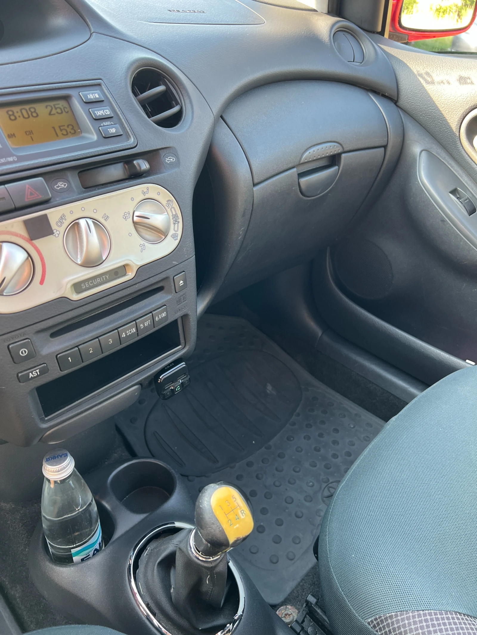 Toyota Yaris, снимка 11 - Автомобили и джипове - 55417979